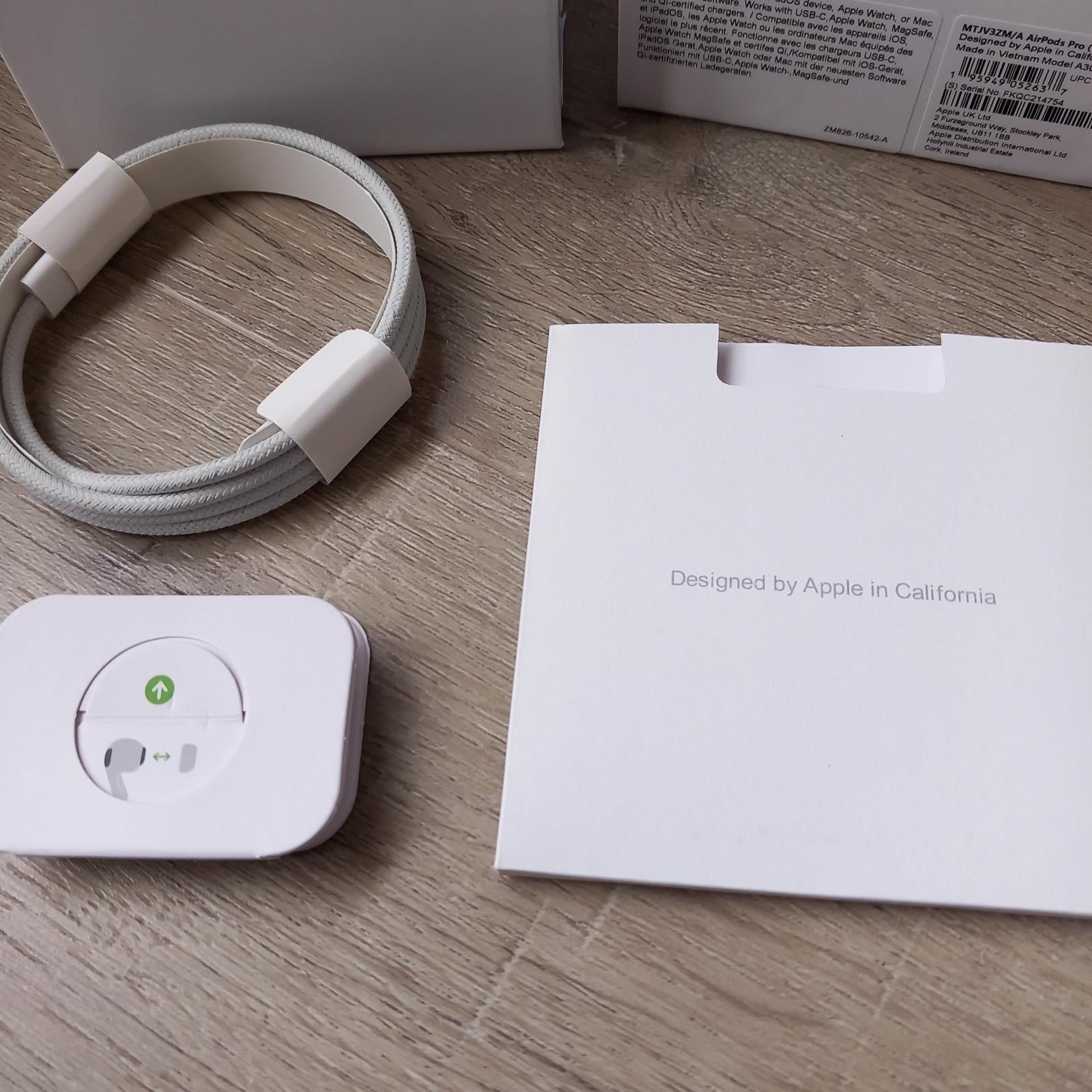 Airpods pro 2 met noise canceling